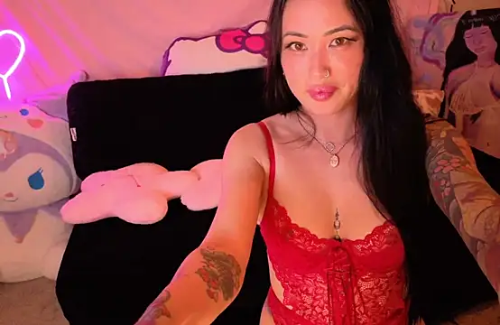 Snapshot of iamivyluv chatting on 04-10-26, 03:45 iamivyluv online show from 04-10-26, 03:45