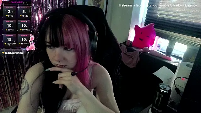 CutieTracer online show from 04-28-26, 10:20