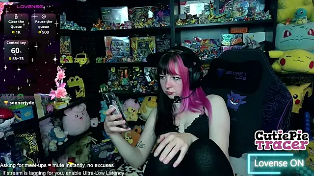 Snapshot of CutieTracer chatting on 05-26-26, 12:12 CutieTracer online show from 05-26-26, 12:12