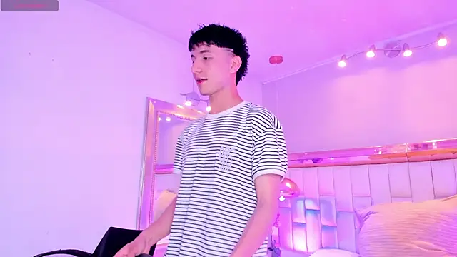 Snapshot of Taylor_Brooks chatting on 04-06-26, 06:09 Taylor Brooks online show from 04-06-26, 06:09