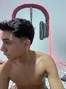 Snapshot of jmaxter chatting on 04-14-26, 04:40 jmaxter online show from 04-14-26, 04:40