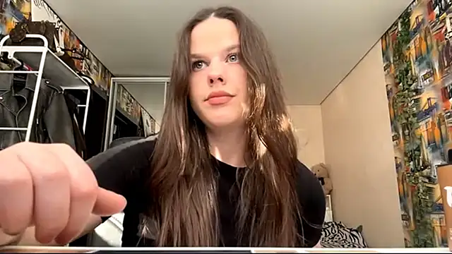 FordedCrier online show from 05-23-26, 03:38
