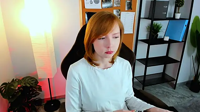CherryCrushLove online show from 05-11-26, 06:08