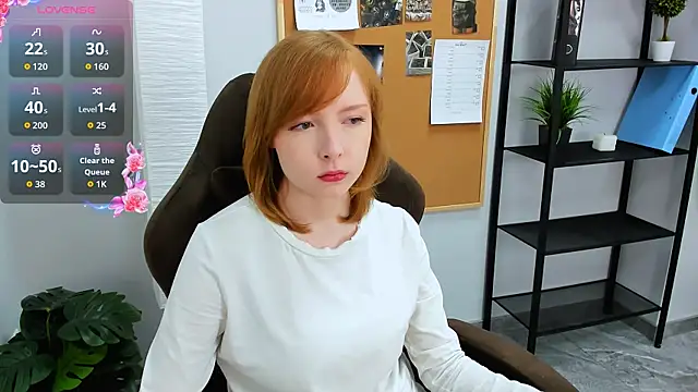 CherryCrushLove online show from 05-21-26, 05:58