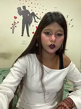 Snapshot of Cutiepie- chatting on 05-03-26, 05:41 Cutiepie- online show from 05-03-26, 05:41