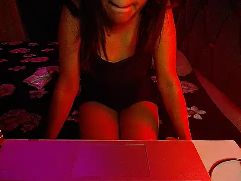 Snapshot of hoty-vani chatting on 05-06-26, 05:07 hoty-vani online show from 05-06-26, 05:07