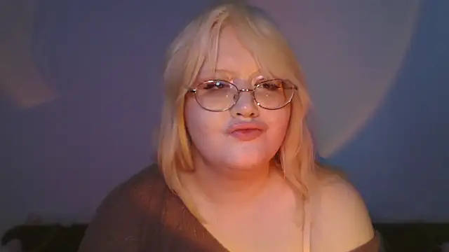 Snapshot of Elayne_Sweet chatting on 04-04-26, 08:12 Elayne Sweet online show from 04-04-26, 08:12