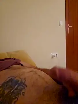 Snapshot of SuperDotadoX29 chatting on 04-05-26, 04:53 SuperDotadoX29 online show from 04-05-26, 04:53