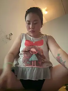 Snapshot of Lina-Naughty chatting on 06-26-26, 05:56 Lina-Naughty online show from 06-26-26, 05:56