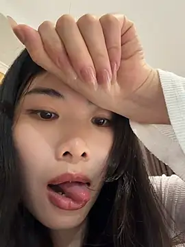 Snapshot of Xiaoyunduo1 chatting on 06-12-26, 03:11 Xiaoyunduo1 online show from 06-12-26, 03:11