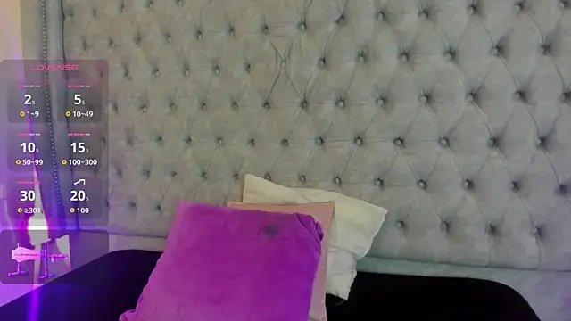 Gyal Smith online show from 06-26-26, 03:44