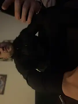 HotTemptation  online show from 04-18-26, 07:51