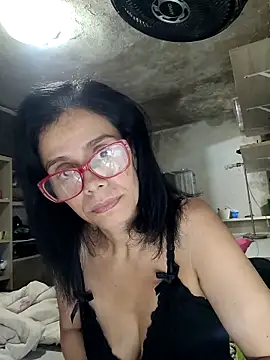 Snapshot of Cristotoza chatting on 04-27-26, 06:50 Cristotoza online show from 04-27-26, 06:50