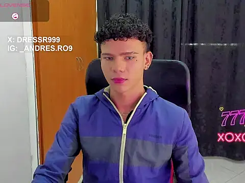 Snapshot of sebascuterouss chatting on 04-30-26, 01:28 sebascuterouss online show from 04-30-26, 01:28