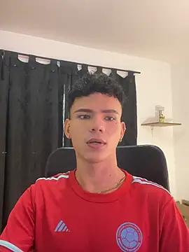 Snapshot of sebascuterouss chatting on 05-11-26, 01:50 sebascuterouss online show from 05-11-26, 01:50