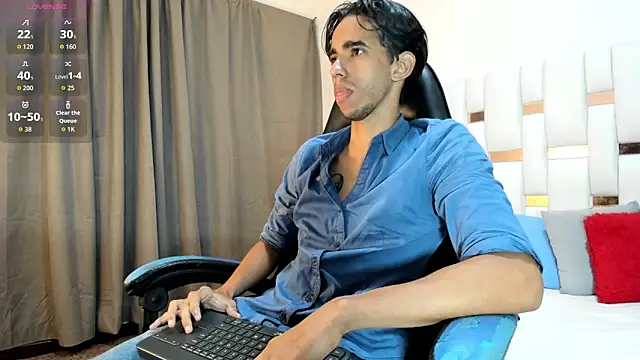 Snapshot of Alessandro_Abruzzo chatting on 04-04-26, 03:27 Alessandro Abruzzo online show from 04-04-26, 03:27
