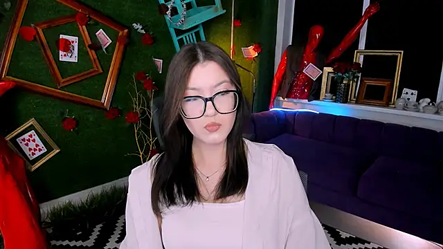 Snapshot of JennyGibson chatting on 06-22-26, 01:41 JennyGibson online show from 06-22-26, 01:41