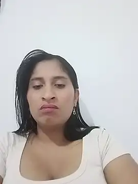 Snapshot of SofiaMendez1_ chatting on 07-05-26, 11:23 SofiaMendez1 online show from 07-05-26, 11:23