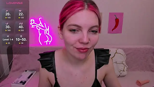 Snapshot of Marie_Reyess chatting on 04-25-26, 02:25 Marie Reyess online show from 04-25-26, 02:25