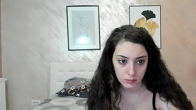 Snapshot of AnalSuzieBell chatting on 04-09-26, 05:40 AnalSuzieBell online show from 04-09-26, 05:40