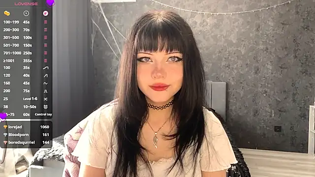 Snapshot of EmilyEmbears chatting on 05-21-26, 06:42 EmilyEmbears online show from 05-21-26, 06:42