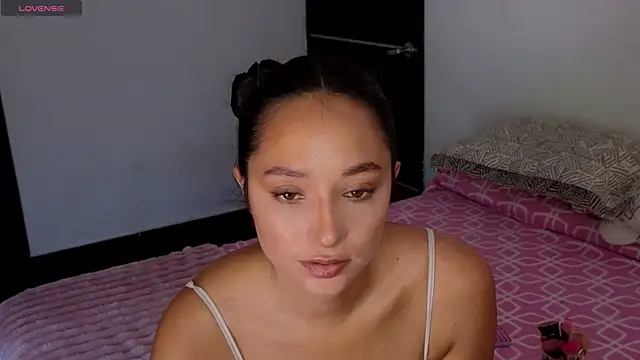 Snapshot of SalomarRivas chatting on 05-28-26, 04:59 SalomarRivas online show from 05-28-26, 04:59