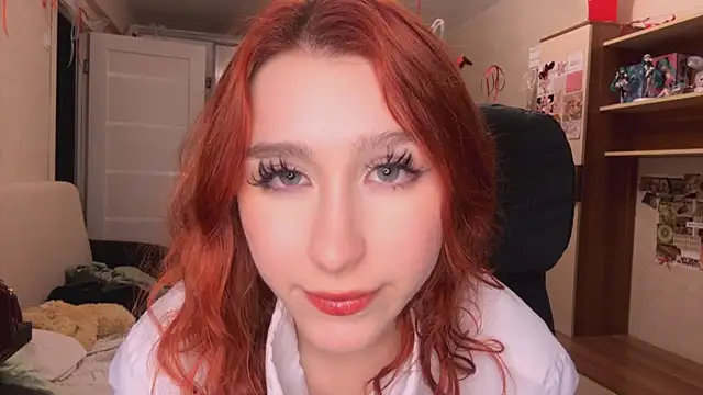 Snapshot of CindyHouse chatting on 04-17-26, 11:30 CindyHouse online show from 04-17-26, 11:30