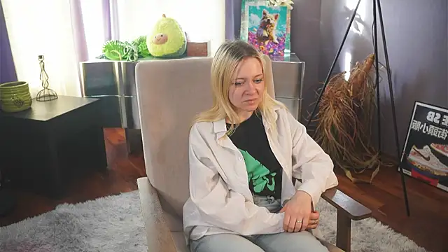 OliviaCaffery online show from 04-02-26, 04:43