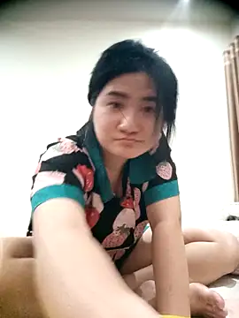 Alicee 001 online show from 04-13-26, 04:23