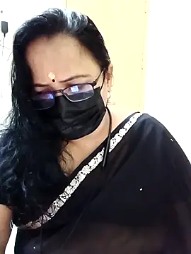 monisha cam online show from 05-03-26, 09:37