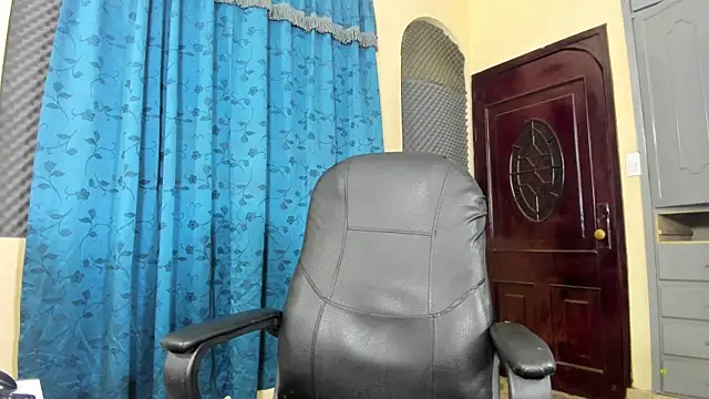 Thebestboyhot online show from 05-20-26, 05:46