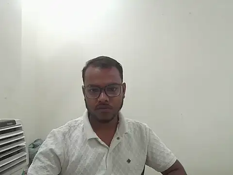 Snapshot of RajaDarling26 chatting on 07-23-26, 06:44 RajaDarling26 online show from 07-23-26, 06:44
