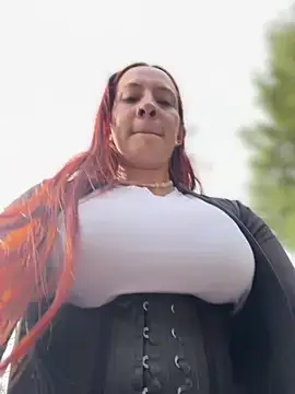 Snapshot of Samyra_Biker12 chatting on 05-25-26, 12:33 Samyra Biker12 online show from 05-25-26, 12:33