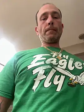 Snapshot of hitman13sal chatting on 04-02-26, 01:36 hitman13sal online show from 04-02-26, 01:36