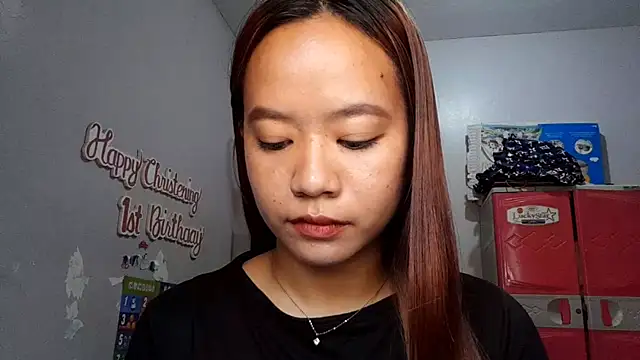 Snapshot of KrisKeep chatting on 04-06-26, 07:42 KrisKeep online show from 04-06-26, 07:42