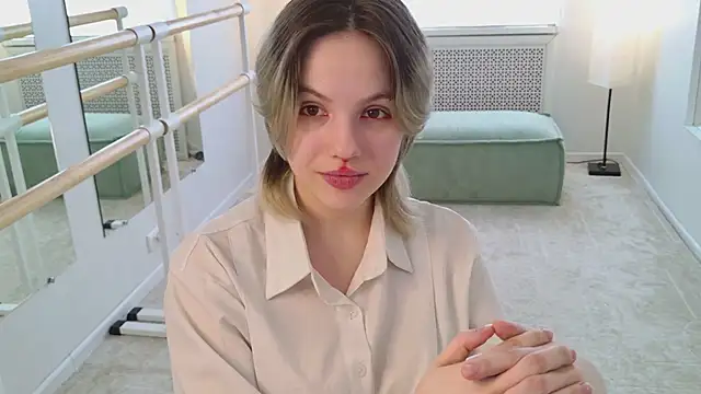 Snapshot of true_voice chatting on 04-10-26, 02:11 true voice online show from 04-10-26, 02:11