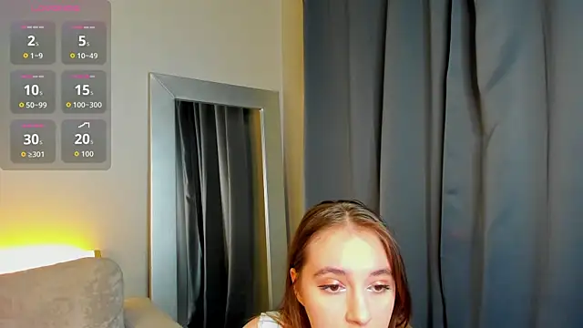 Snapshot of Amy-Desiree chatting on 04-07-26, 01:06 Amy-Desiree online show from 04-07-26, 01:06