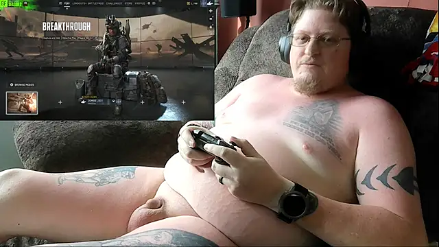 Outdoors Nude online show from 04-23-26, 03:14