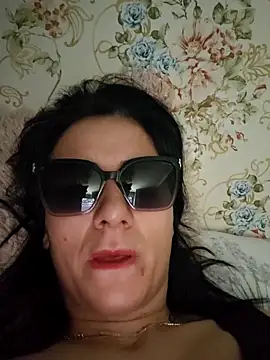 Snapshot of sara_41 chatting on 04-05-26, 08:22 sara 41 online show from 04-05-26, 08:22