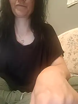 Snapshot of sara_41 chatting on 05-10-26, 08:03 sara 41 online show from 05-10-26, 08:03
