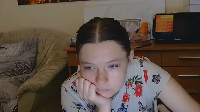 Snapshot of JessicaHolland1 chatting on 07-10-26, 05:48 JessicaHolland1 online show from 07-10-26, 05:48