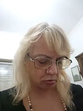 Snapshot of MatureElegantWidow chatting on 05-19-26, 11:55 MatureElegantWidow online show from 05-19-26, 11:55