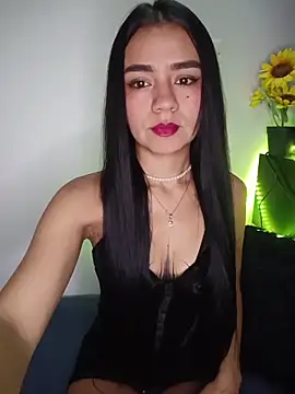 Snapshot of Mia_Flamee chatting on 04-14-26, 11:33 Mia Flamee online show from 04-14-26, 11:33