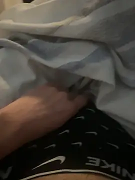 Snapshot of jonny123j123 chatting on 04-11-26, 06:07 jonny123j123 online show from 04-11-26, 06:07