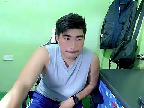 Snapshot of Hunkfireman chatting on 05-15-26, 11:34 Hunkfireman online show from 05-15-26, 11:34