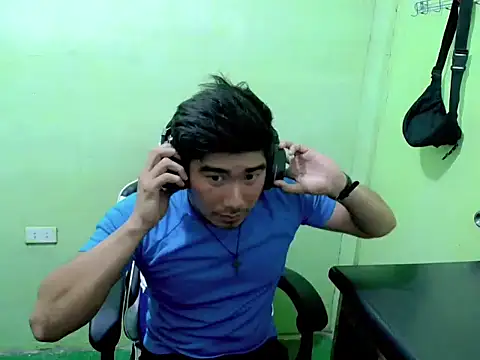 Hunkfireman online show from 06-18-26, 01:06