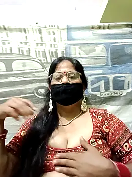 Snapshot of SEEMA_012 chatting on 04-19-26, 05:29 SEEMA 012 online show from 04-19-26, 05:29