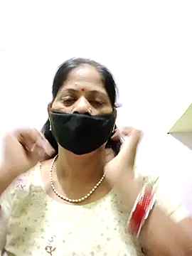 Snapshot of SEEMA_012 chatting on 04-22-26, 05:10 SEEMA 012 online show from 04-22-26, 05:10