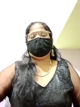 Snapshot of SEEMA_012 chatting on 05-03-26, 04:51 SEEMA 012 online show from 05-03-26, 04:51