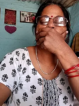 Snapshot of SEEMA_012 chatting on 05-10-26, 04:50 SEEMA 012 online show from 05-10-26, 04:50